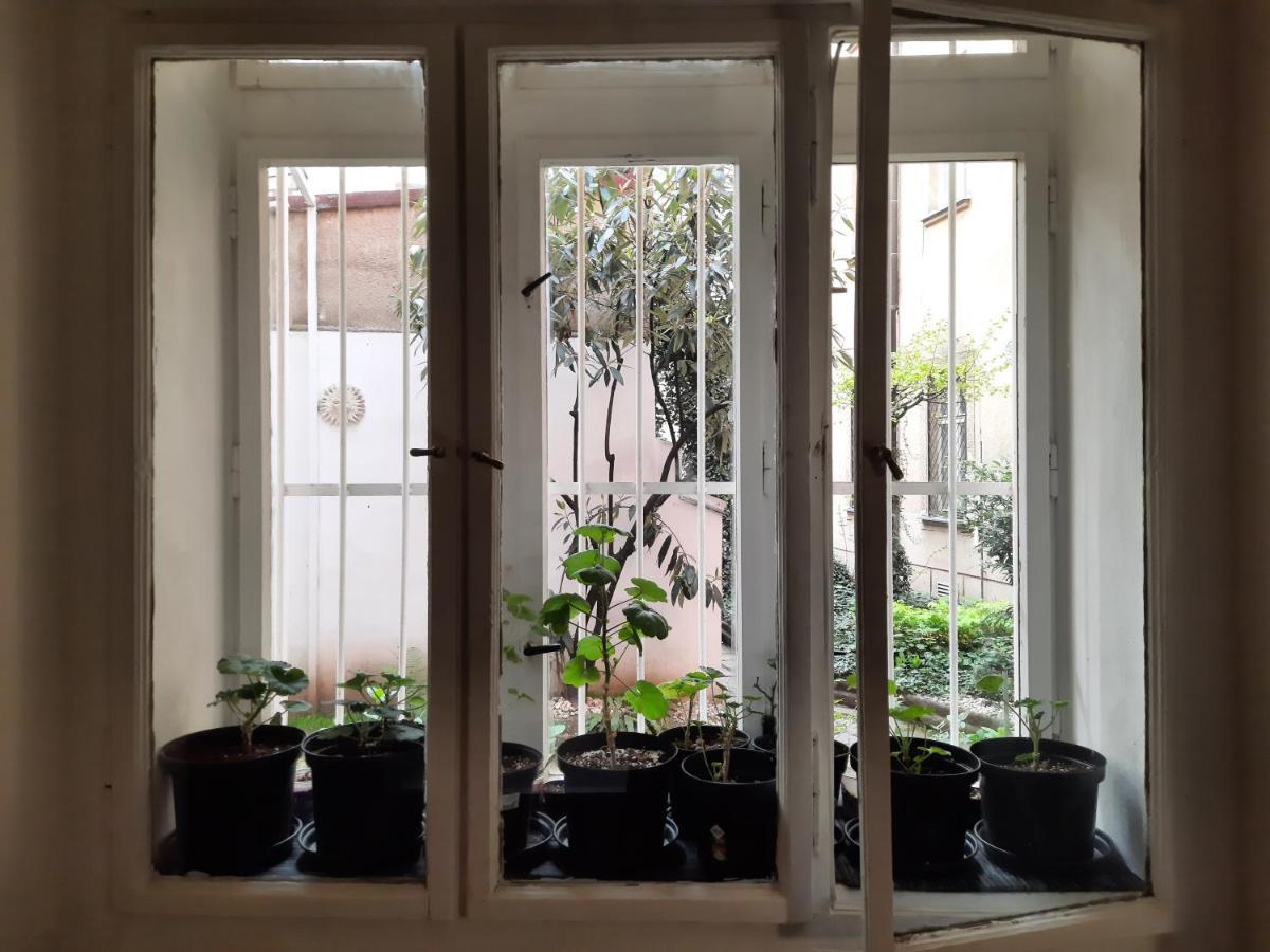 Downtown Prague Minimalistic Room In Flatshare Exterior photo